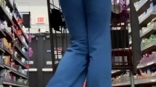 Enge Jeans im 70er-Jahre-Stil, Walmart, sexy öffentliche Sissy Cindy