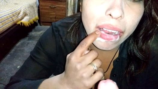 Blowjob mit spermaschlucken - mein sperma in ihren mund schießen