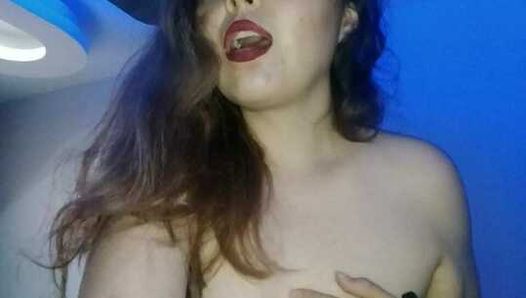 Sexy Spaß haben mit meinem dicken Arsch und meinen Titten.