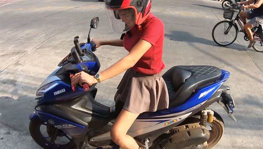 Amateur thailändische Teen-Freundin mit dicken Titten im Hotel gefickt
