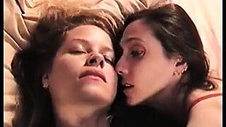Twilightwomen - seduzione lesbica che bacia profondamente