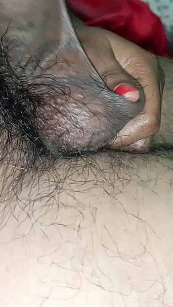 Desi sexy patni  ne apni pati ko.land KO chusa aur land ko mukh se masaj kar diya aur desi body with big boobs bahut maza aaya land chusane mee