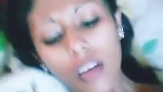 インドの村の妻毛深いチャットセックス、インド人の女の子セックスchut chuda