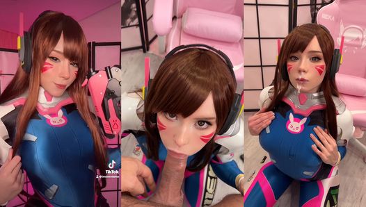 Tiktoker Mädchen Cosplay d.va von Overwatch und lutscht Schwanz