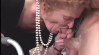 Alte Oma liebt Sex