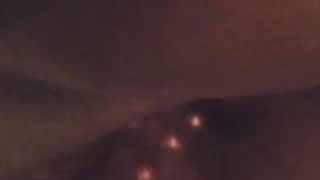 Гаянка раздвигает губы киски - Alyssa в любительском видео