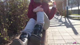 Duitse scout - extreme magere tiener Gina praat om te neuken tijdens de cast