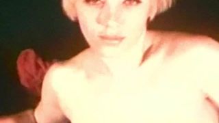 Etwas Besseres - blondes Schönheits-Musikvideo der 60er Jahre