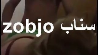 Arabische irakische Schlampe Dreier von zwei Männern gefickt