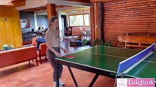 Echter strip Ping pong – gewinner nimmt alle