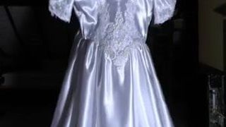 Weißes Hochzeitssatinkleid 2014-03