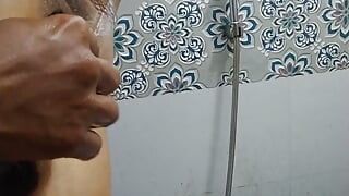 Susma aunty pussy shave and tack shower