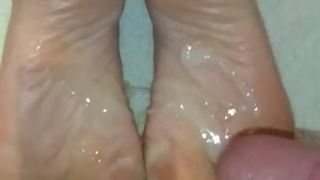 Sexy soles cum catchers 