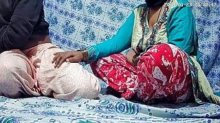 Indische krankenschwester und patient haben sex im bett