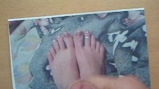 Cum to pic feet