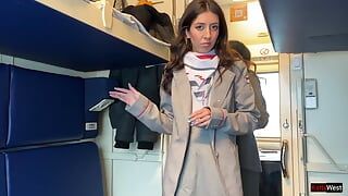 Sex s dirigentem ve vlaku, doufám, že ji nevyhodí