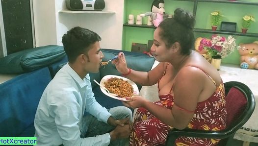Indische Hotwife hat privaten Sex mit Chef zur Beförderung !! Ehemann weiß es nicht