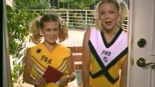 Cheerleader Kristi e Teri Starr in un trio