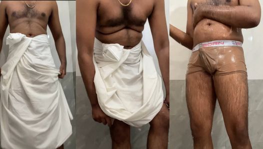 Rich Kerala papi zieht seine sarong aus, um großen schwanz und eier zu zeigen