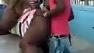 Black ghetto bbw énorme cul baisée en public
