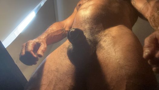MACRO MUSCLE GIANT  THICK DADDY wanks his MONSTER COCK