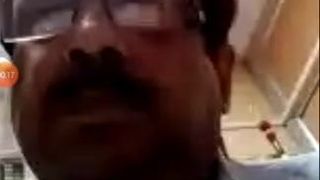 Bengalischer schwuler Papi will meinen großen schwarzen Schwanz