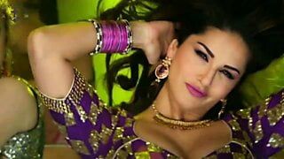 Bollywood + aktris hollywood bentuk saree panas, pantat besar + besar