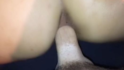 Devote latina-schlampe macht anal mit arsch zu mund