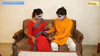 Desi Sali Sapna werd geil tijdens het vieren van een festival met jiju