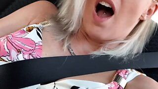 OMG! In a taxi secretly fingered to orgasm