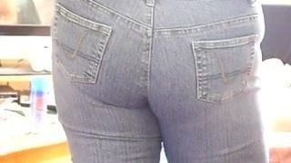 Mia moglie prende in giro nei suoi jeans