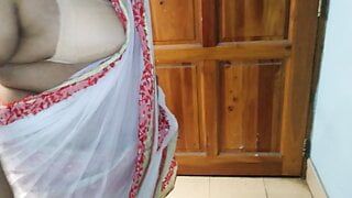 Indonesisches Zimmermädchen in Sari - heißes Video