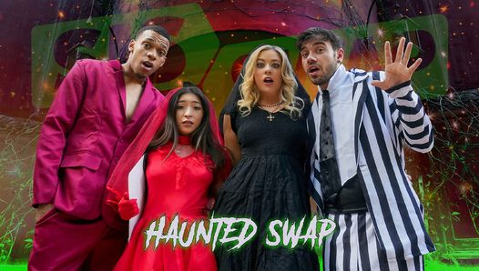 The Haunted House of Swap von SisSwap Mit River Lynn & Amber Summer - TeamTabelle Halloween