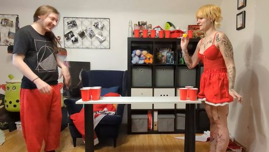Fin de año juego de strip cerveza pong
