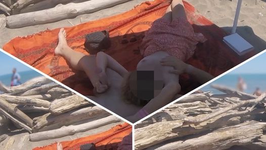 Exhibitionistin, Lehrerin, Outdoor, Amateurin, MILF, Handjob, großer Schwanz am Nacktstrand, öffentlich vor Voyeur mit Sperma P2 – MissCream