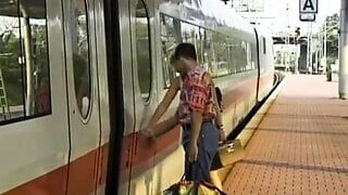 Sexo en tren alemán caliente