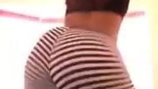 Big Booty Ebony Twerkin hard