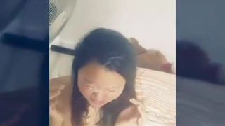Трах в рот и камшот на лицо азиатской женщине