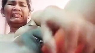 Nepali gajar chodai 