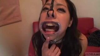 Mit Untertiteln bizarre japanische Gesichtszerstörung Blowjob