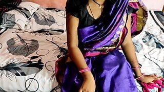 Indische Hindi-Stiefmutter erwischt Stiefsohn riechendes Höschen, POV