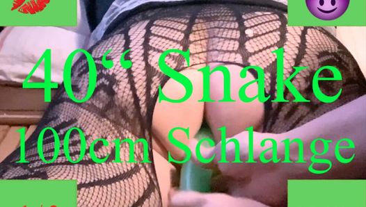 Extreme 100cm grüne Dildo Schlange für Sissy D - Teil 1 von 2