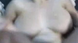 Russische Webcam MILF mit dicken Titten gefickt