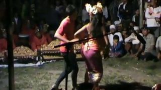 Древний эротический сексуальный танец Бали 7
