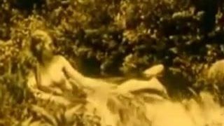 Retro erotischer Retro-Film 7 - nacktes Mädchen am Wasserfall 1920