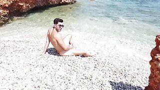 समुद्र तट पर हॉट अश्लील लंड चुसाई