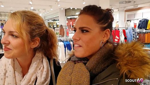 Tysk offentlig skandal - ffm 3some i omklädningsrum med två smutsiga tjejer
