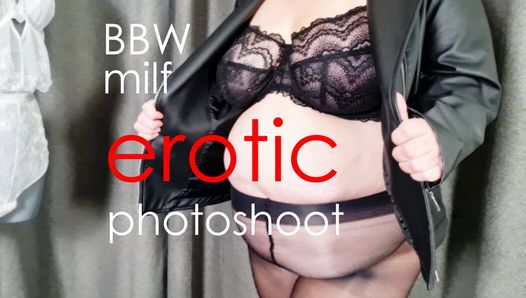 Erotik-Fotoshooting mit großen reifen schlaffen MILF-Titten (echte versaute Amateur-Ehefrau, Mutter, Brüste, haarige Muschi, Swinger-Strumpf