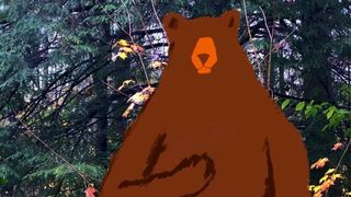 Ein nackter Bär im Wald. Live-Action und Cartoon.