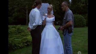Retro - die Braut, der Fotograf & der Bräutigam